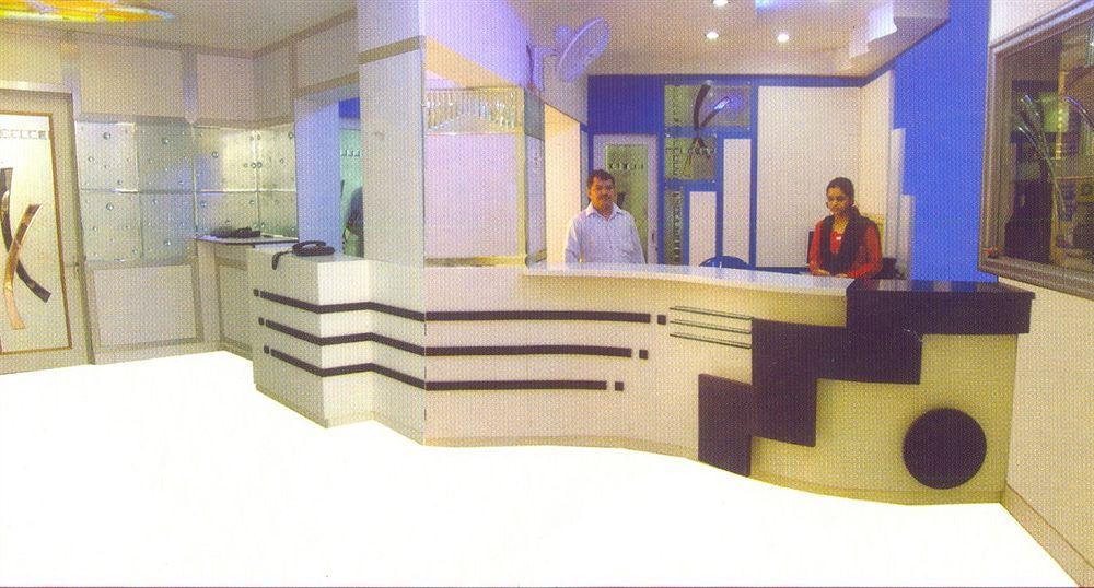Hotel Kwality Νέο Δελχί Εξωτερικό φωτογραφία