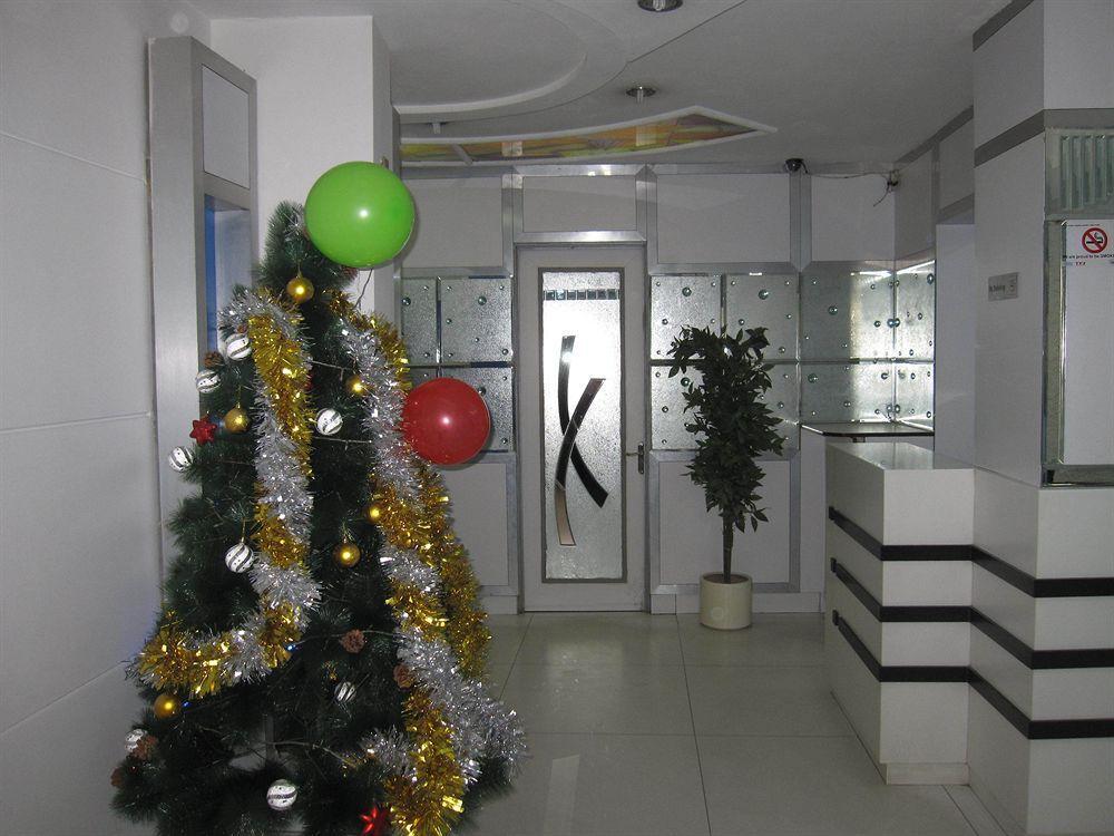 Hotel Kwality Νέο Δελχί Εξωτερικό φωτογραφία