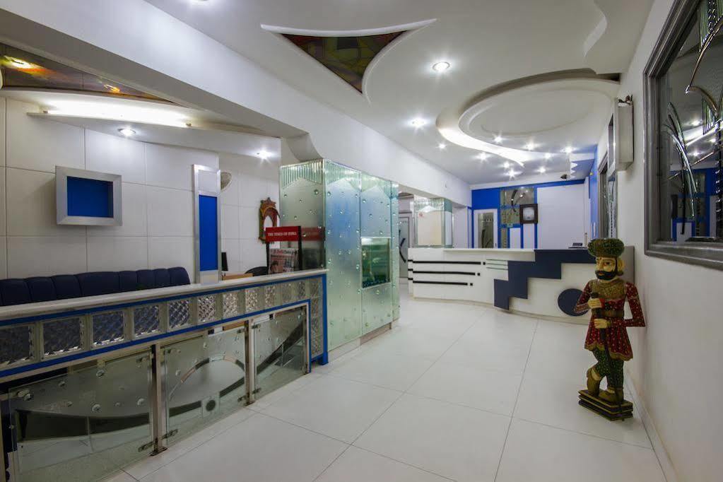 Hotel Kwality Νέο Δελχί Εξωτερικό φωτογραφία
